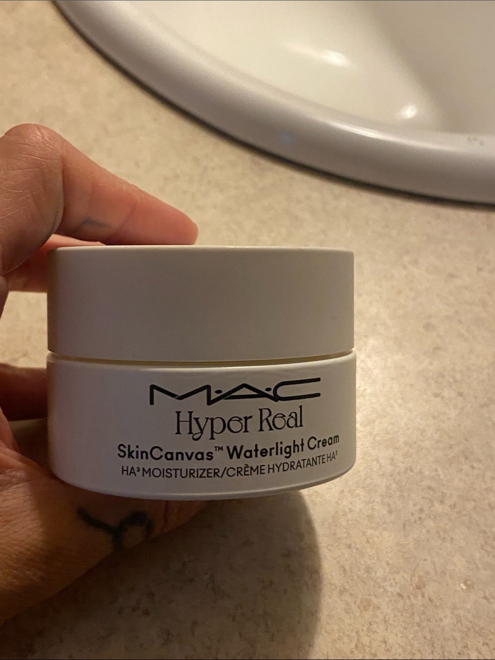 MAC Cosmetics Hyper Real SkinCanvas Waterlight Cream - new
